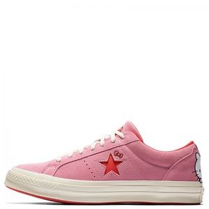 Converse x Hello Kitty One Star Converse Low Tops Size 6